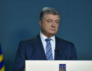 Глава держави до українців: Коли ви прийдете на дільниці, не думайте про Зеленського чи Порошенка. Думайте про Україну, як її зберегти