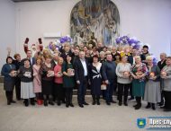 Напередодні Нового року міський голова Нікополя Андрій Петрович Фісак привітав голів квартальних комітетів