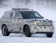 Range Rover Sport нового поколения заметили на зимних тестах