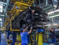 Ford приостановил сборку автомобилей в Испании