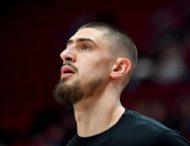 Украинец Алексей Лень дебютировал за «Торонто» в НБА